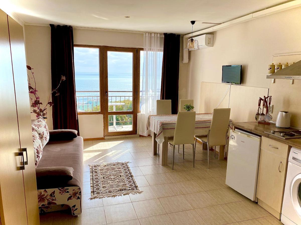Family Hotel Rai-Only Adults Golden Sands Exterior photo