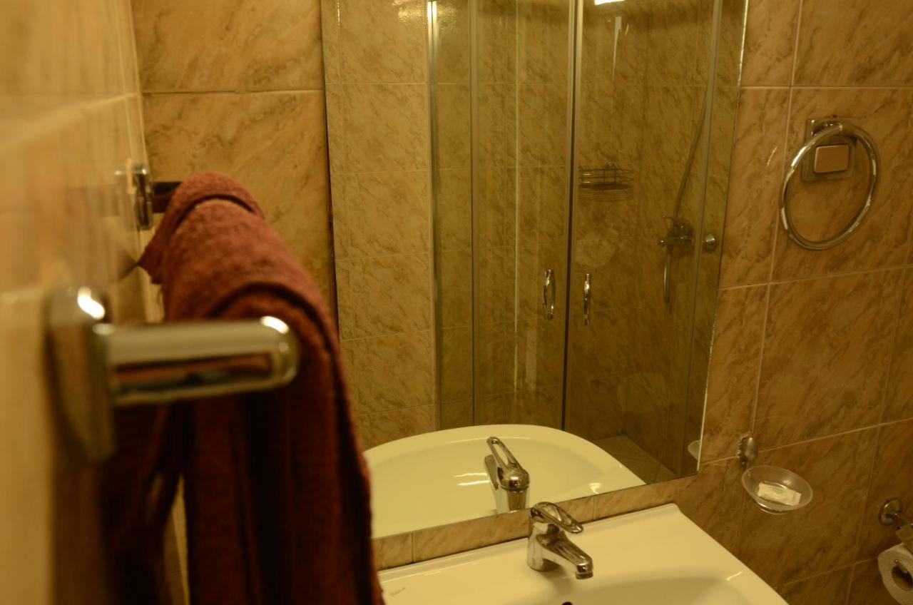 Family Hotel Rai-Only Adults Golden Sands Exterior photo